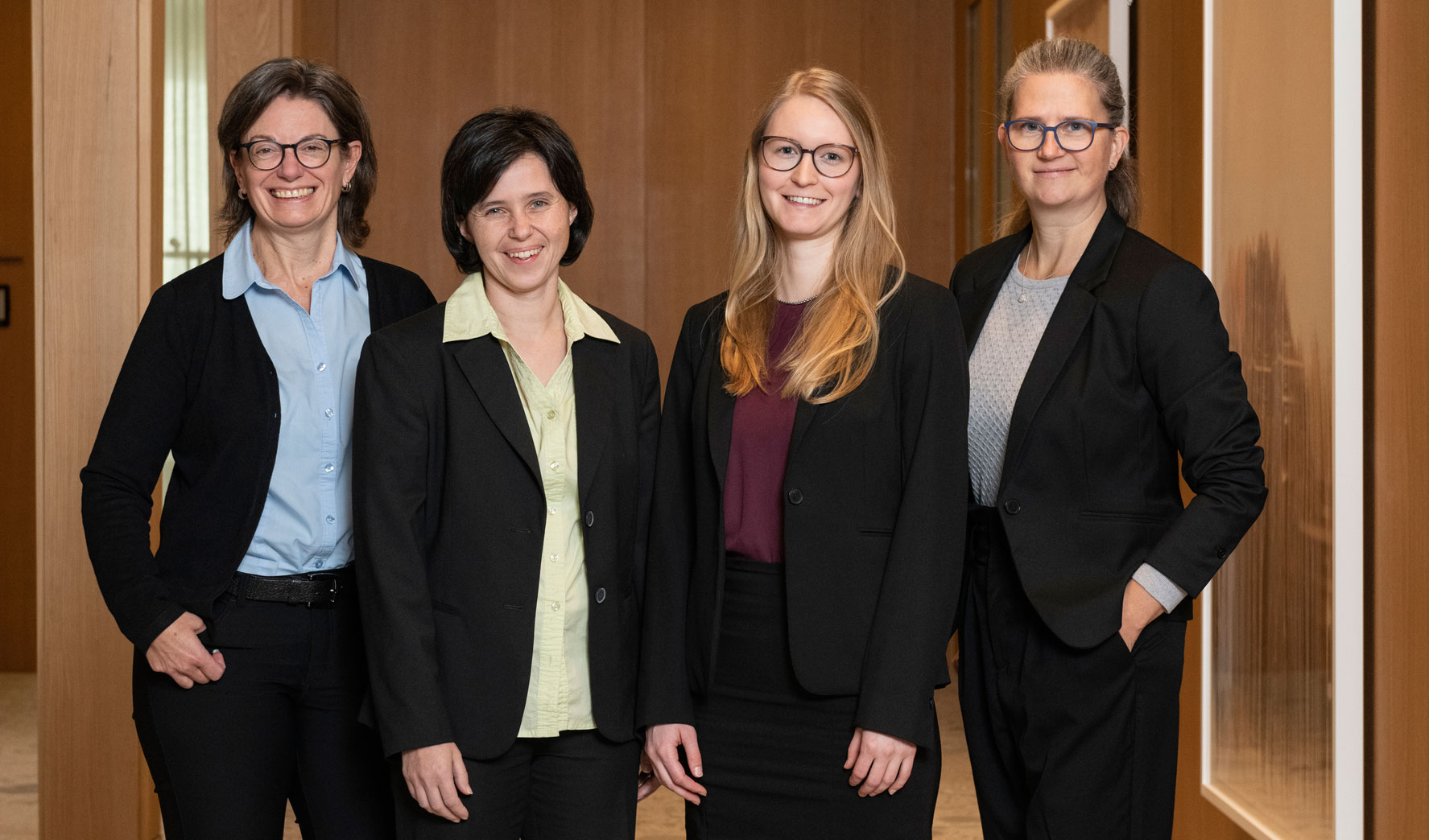 Die per 1. Januar 2023 beförderten Personen von links nach rechts: Nicole Feubli, Luzia Kathriner-von Rotz, Fabienne Enz und Nathalie Burch