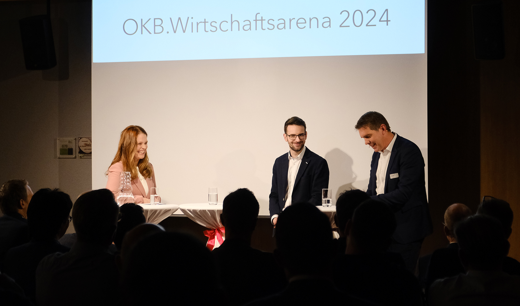 Fragerunde an der OKB.Wirtschaftsarena